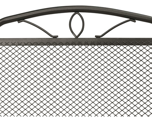 Detailaufnahme eines Ofenschirms aus Metall mit Drahtgeflecht