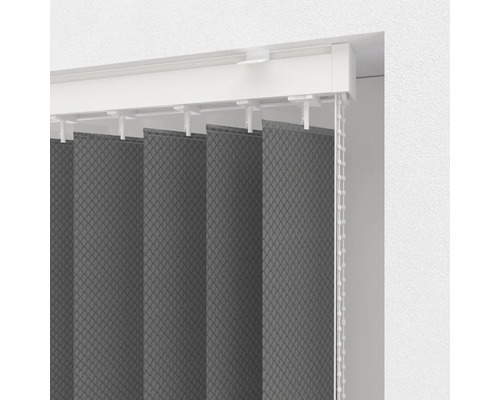 Vertikaljalousie mit Textur an einem Fenster