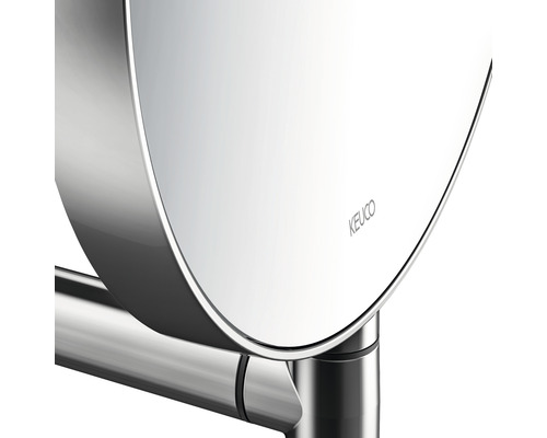 Detailansicht eines Kosmetikspiegels mit Keuco Logo