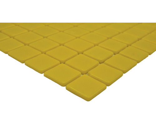 Gelbe Mosaikfliesen quadratisch