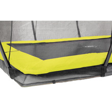 Detailansicht eines Gartentrampolins mit Sicherheitsnetz