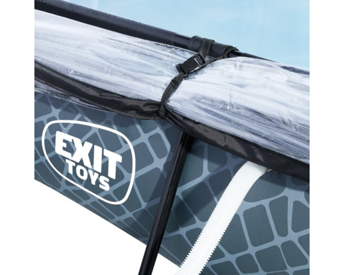 Detailansicht eines EXIT Toys Artikels mit wasserdichter Abdeckung und Befestigung