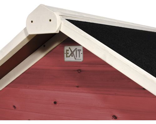 Detailansicht des Daches eines Holzhauses mit dem Exit Toys Logo.
