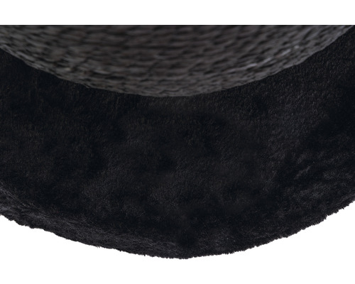 Nahaufnahme von Katzenbett mit weichem Bezug