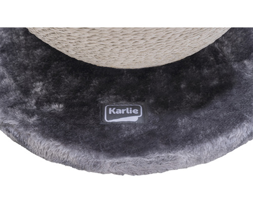 Karlie Logo auf Katzenkratzbaum