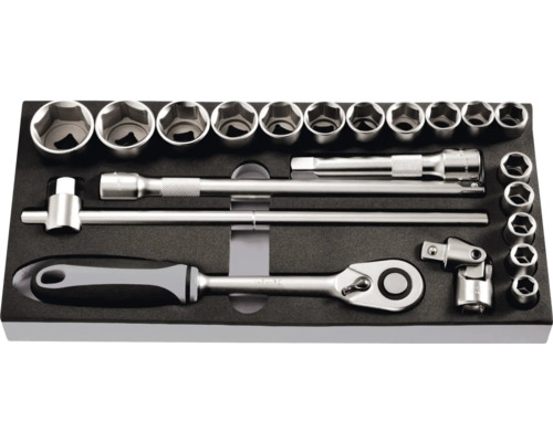 Steckschlüsselsatz im Werkzeugkasten