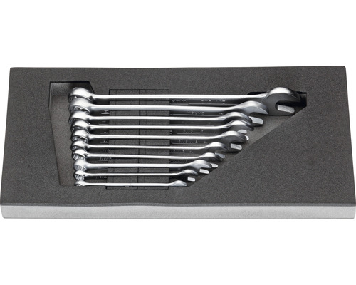 Satz Ringmaulschlüssel im Werkzeugkoffer