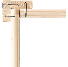 Detailansicht einer Holzkonstruktion mit Schrauben