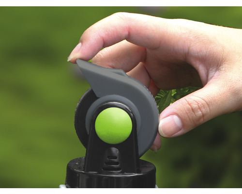 Hand bedient Drehknopf an Gartenspritze