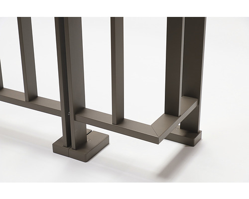 Detailansicht eines Zaunelements aus Metall