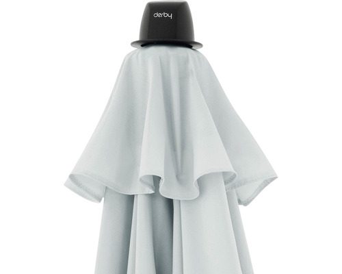 Geschlossener Sonnenschirm mit Derby Logo