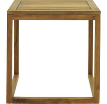 Quadratischer Beistelltisch aus Holz für den Garten