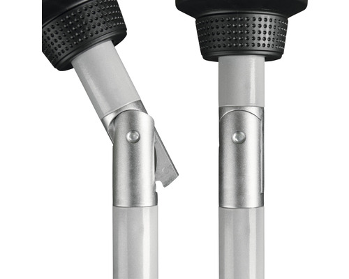 Detailansicht von zwei verstellbaren Lampenpfosten mit Kippgelenk