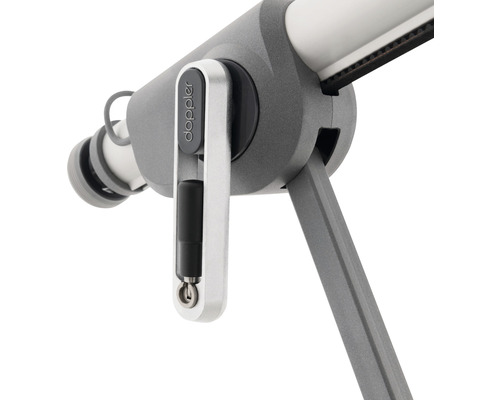 Detailaufnahme eines Sonnenschirmständers der Marke Doppler