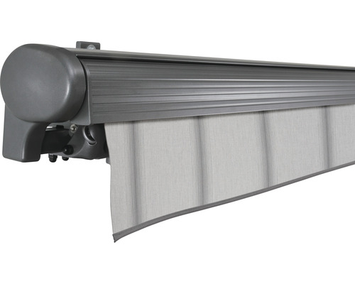 Markise mit grauer Stoffbespannung