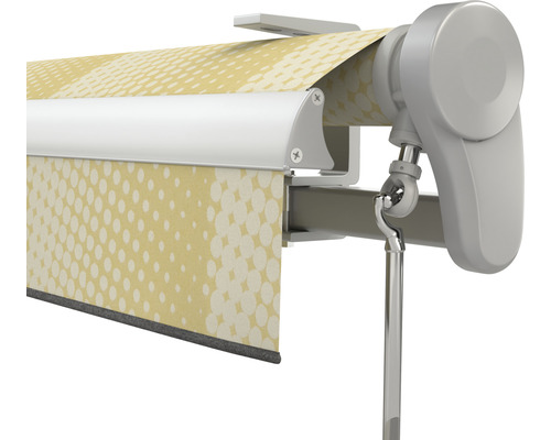 Detailansicht einer Gelenkarmmarkise mit Punktmuster