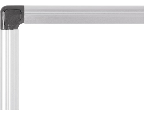 Aluminiumprofil mit Eckverbinder