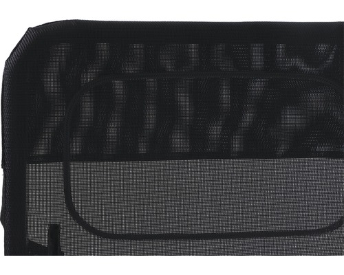 Detailansicht eines schwarzen Insektenschutzgitters