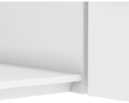 Detailaufnahme eines weißen Regals mit Ablagefläche