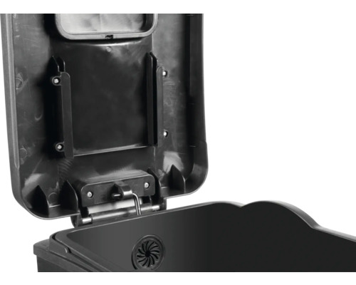 Detailansicht des offenen Deckels einer Komposttonne