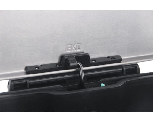 Detailansicht eines EKO Abfalleimers mit zugehörigem EKO Logo.