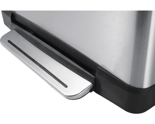 Detailaufnahme eines Fußpedals eines Abfalleimers