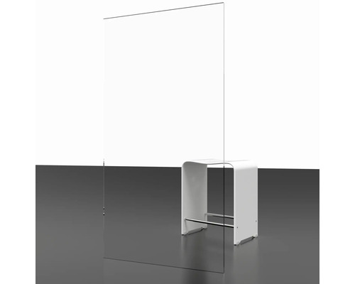 Transparente Acrylglasscheibe als Hustenschutz neben einem Hocker