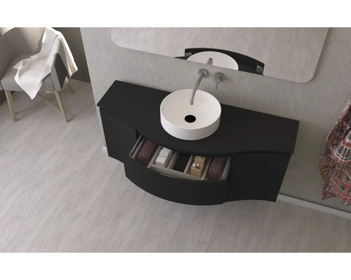 Badezimmer mit schwarzem Waschtischunterschrank, Aufsatzwaschbecken und Spiegel