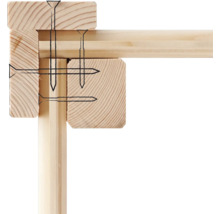 Holzrahmen mit Schrauben befestigt