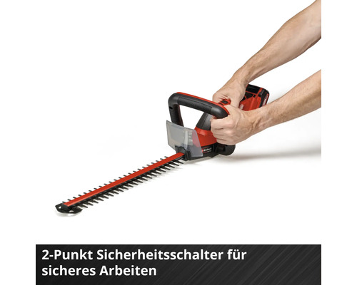 Einhell Akku-Heckenschere im Gebrauch