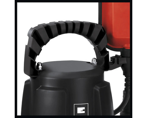 Detailaufnahme einer Schmutzwasserpumpe mit Tragegriff