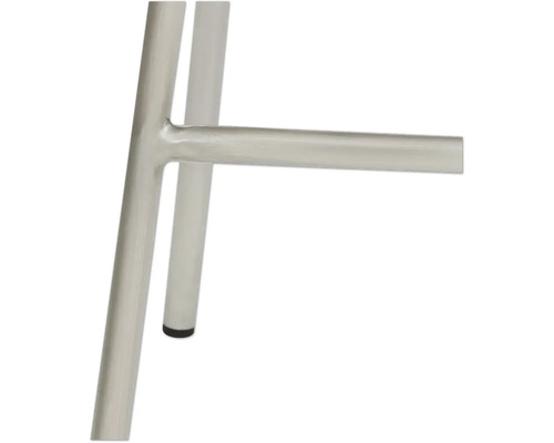 Detailansicht eines Stuhlbeins aus Metall