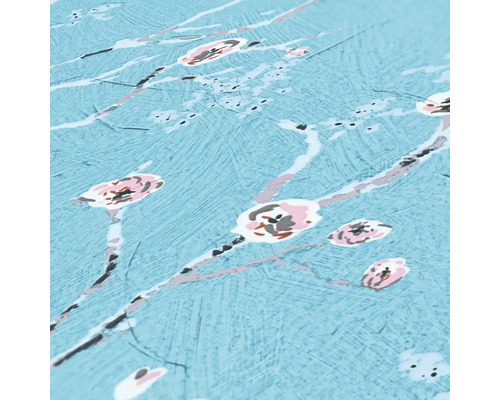 Nahaufnahme einer blauen Tapete mit floralem Muster für die Wandgestaltung