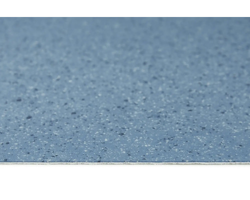 Nahaufnahme eines blauen Vinylbodens mit gesprenkeltem Muster