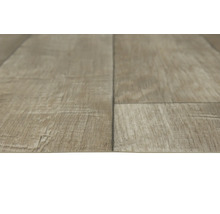 Nahaufnahme von Paneelen mit Holzstruktur