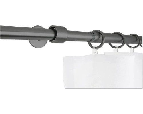 Gardinenstange mit Gardinenringen und Vorhang