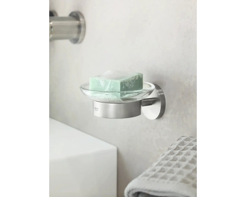 Seifenschale aus Glas und Metall zur Wandmontage mit Seife