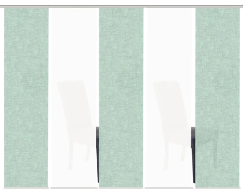 Schiebegardinen mit dezentem Muster vor einem Essbereich