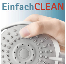 Eine Hand hält einen Duschkopf mit der Aufschrift EinfachCLEAN.