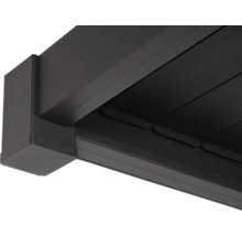 Detailansicht einer Pergola-Ecke mit Lamellen