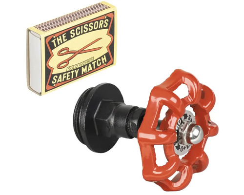 Sicherheitsstreichhölzer und ein Wandhaken in Form eines Ventils