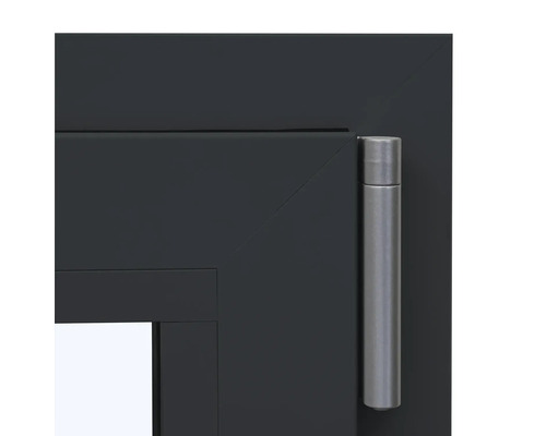 Detailansicht eines Fensters mit Fensterbeschlag