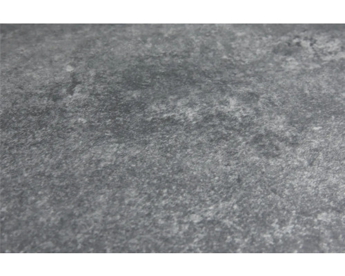 Graue Fliese mit Steinoptik.