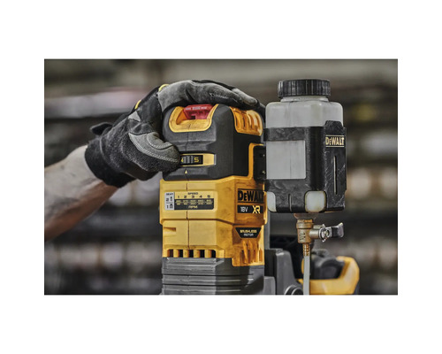 Dewalt Magnetbohrmaschine mit Kühlmittelbehälter und Hand