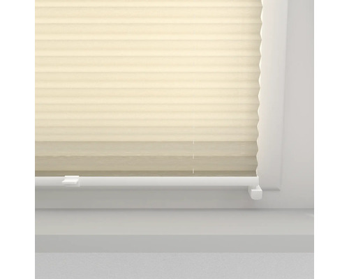 Detailansicht eines Plissees am Fenster