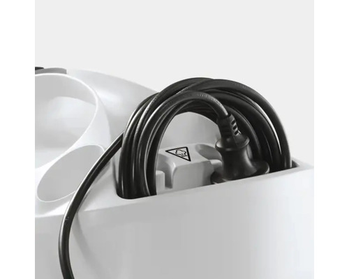 Aufbewahrung des Stromkabels an einem Dampfreiniger