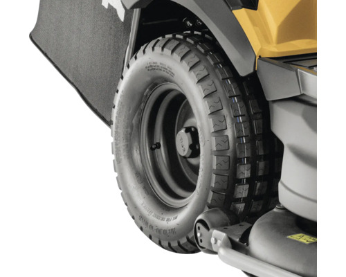 Rad eines Aufsitzmähers