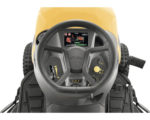 Nahaufnahme des Lenkrads und des Armaturenbretts eines gelben Aufsitzmähers der Marke Stiga