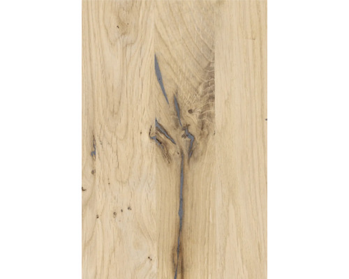 Detailansicht einer Holzplatte aus Eiche mit Astloch