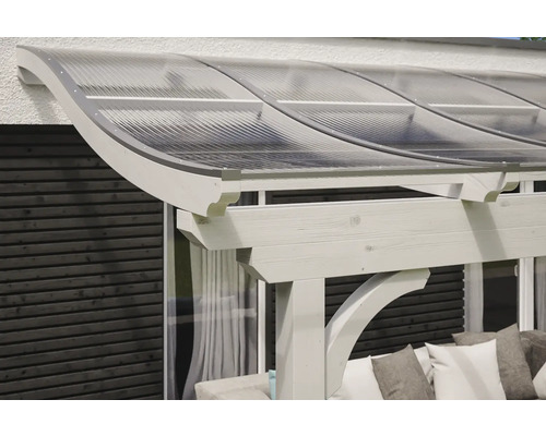 Pergola mit lichtdurchlässigem Dach und weißer Holzkonstruktion